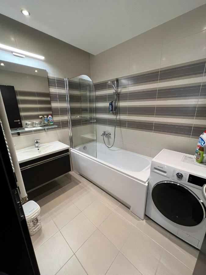 Appartement Big Forest Apartman à Debrecen Extérieur photo